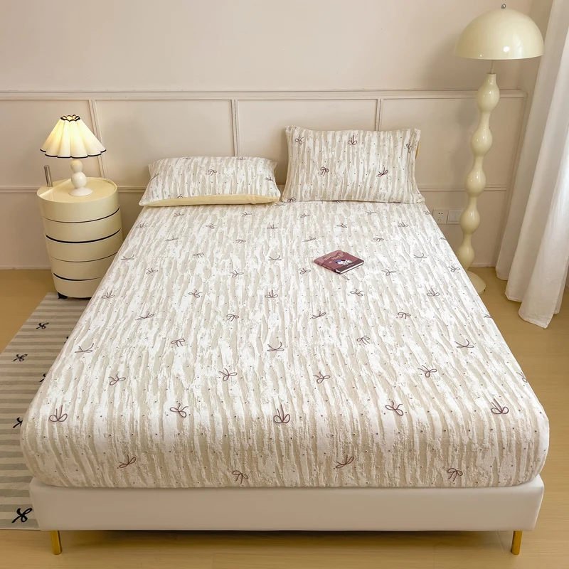 Soft Warm Thick Velver Mattress Cover Fitted Bed Sheet Autumn Winter Skin-friendly Non-Slip Mattress Protector Plush Bed Sheet