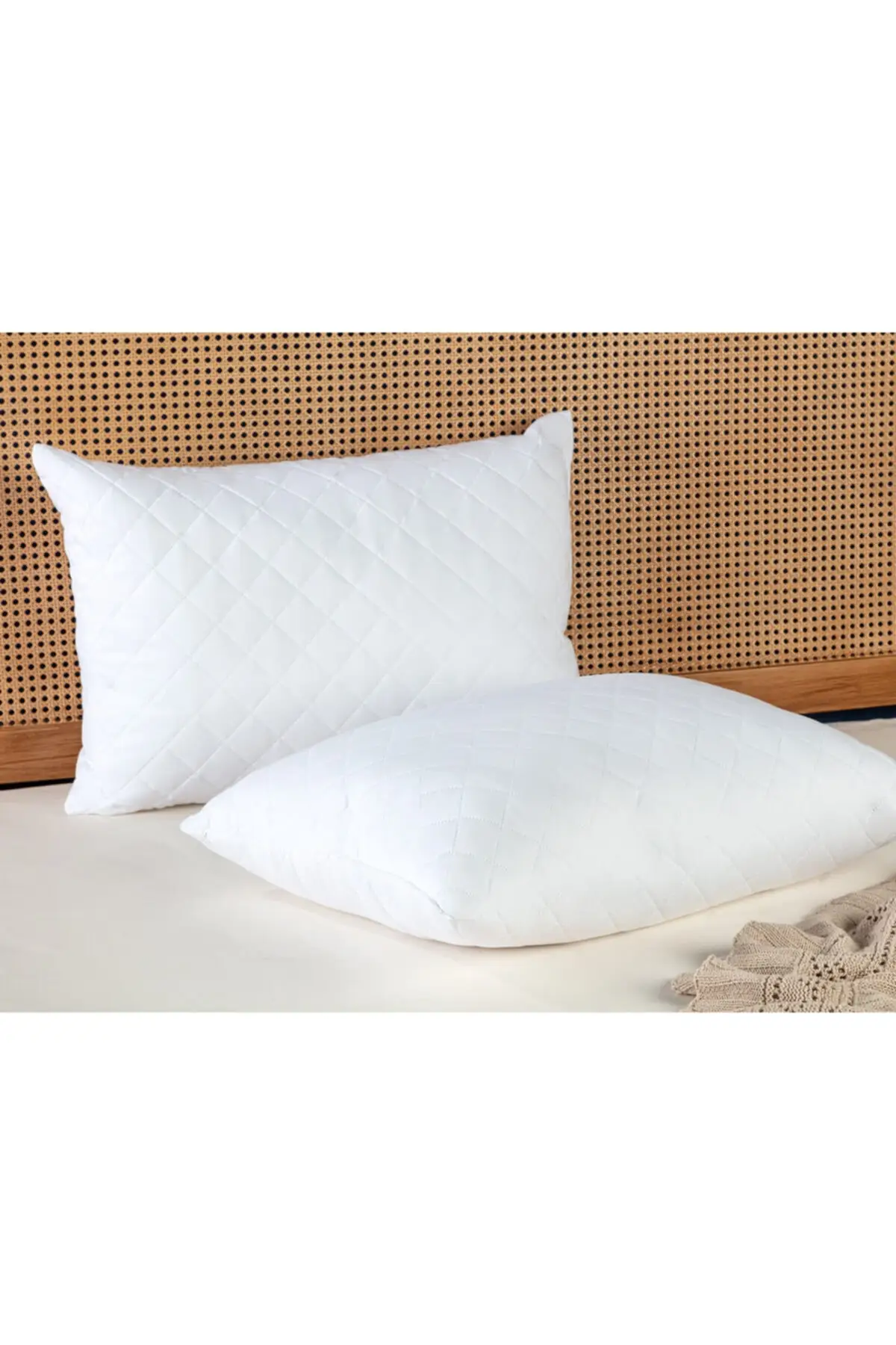 Farrant 2li Quilted Ultra Sonic Pillow White