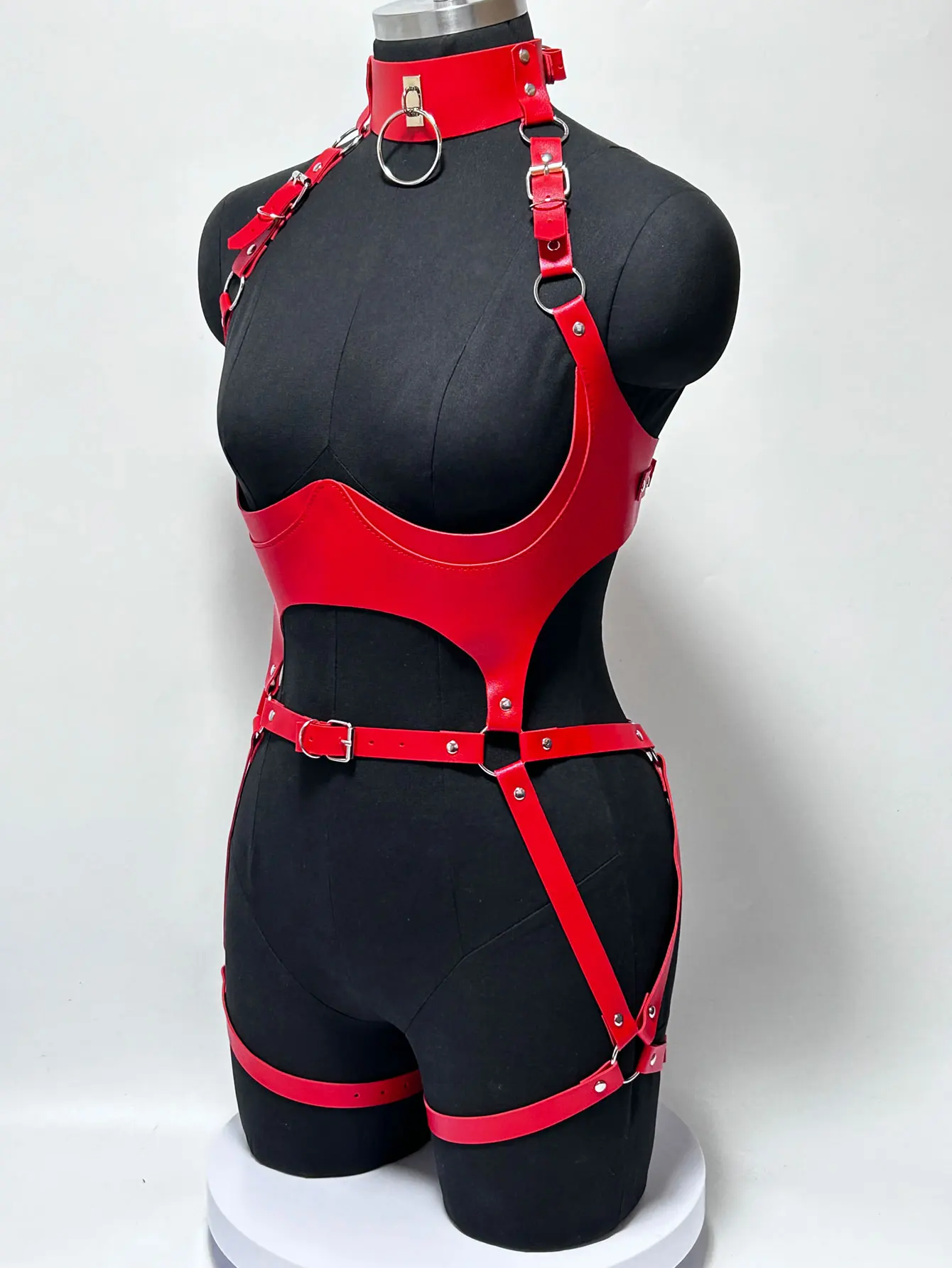 Thumbnail 2 - #34 Trending Womens Fashion Belts Right Now