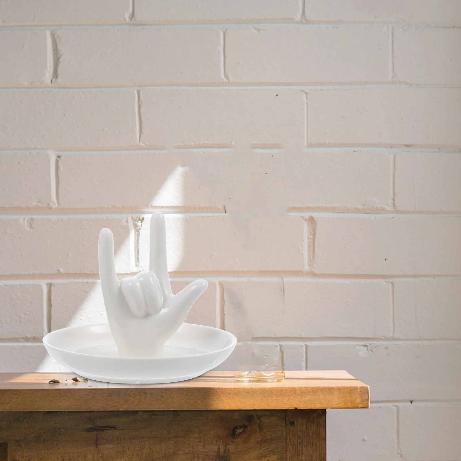 

Керамическая подставка для украшений в форме руки: элегантный лоток для колец, браслетов, серег, декор для дома, подарок