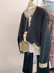 Dzianinowy kardigan Vintage Leniwy styl Sweter Kobiety Jesień Zima Moda Casual Tops Płaszcz Design Sense Niche Dzianina