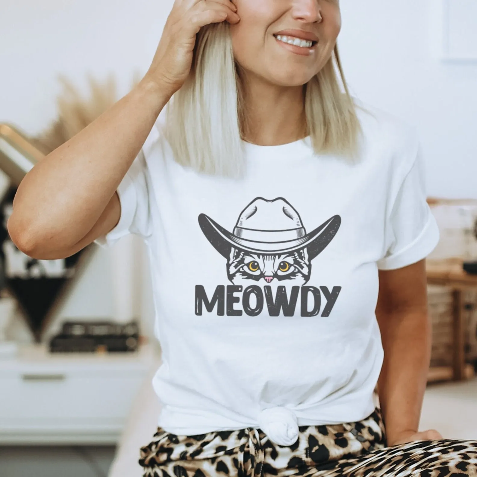 Meowdy Cat T Shirt Funny Mom Lover For Her Cute Girlfriend Mama Jersey