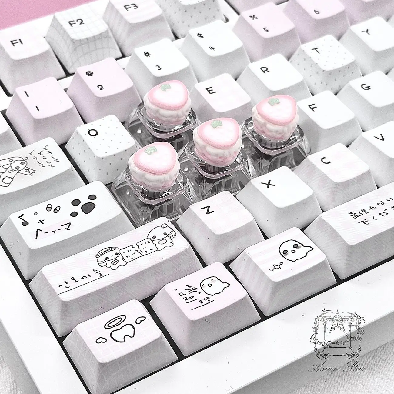 4pcs Cute Strawberry Cake Keycap Set for Mechanical Keyboards Key Cap Keyboard DIY Decoration Translucent Personalized Cross