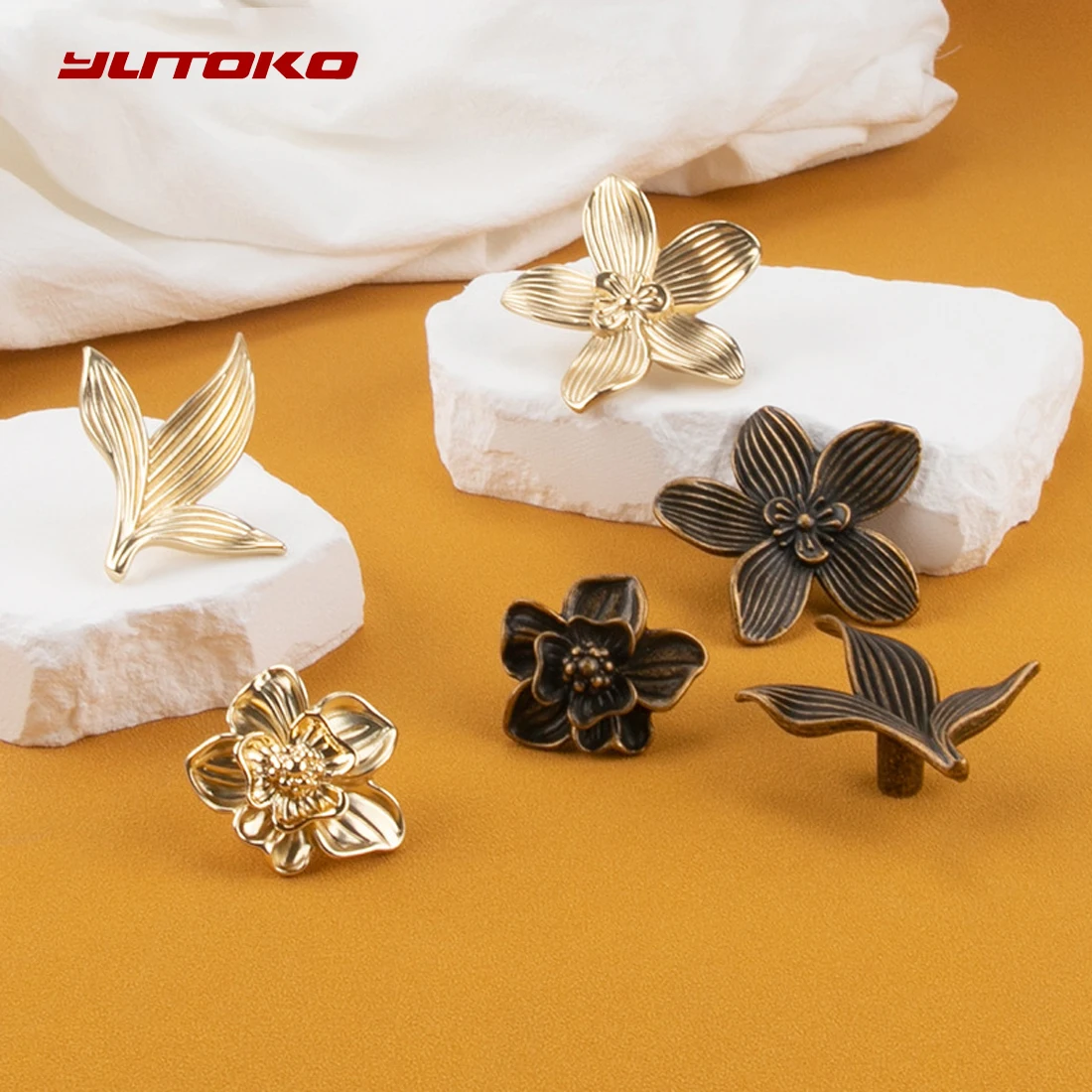 

YUTOKO European Light Luxury Flower Zinc Alloy Drawer Gold Knob Furniture Hardware Kitchen Cabinet Vintage Bronze Pull Handle