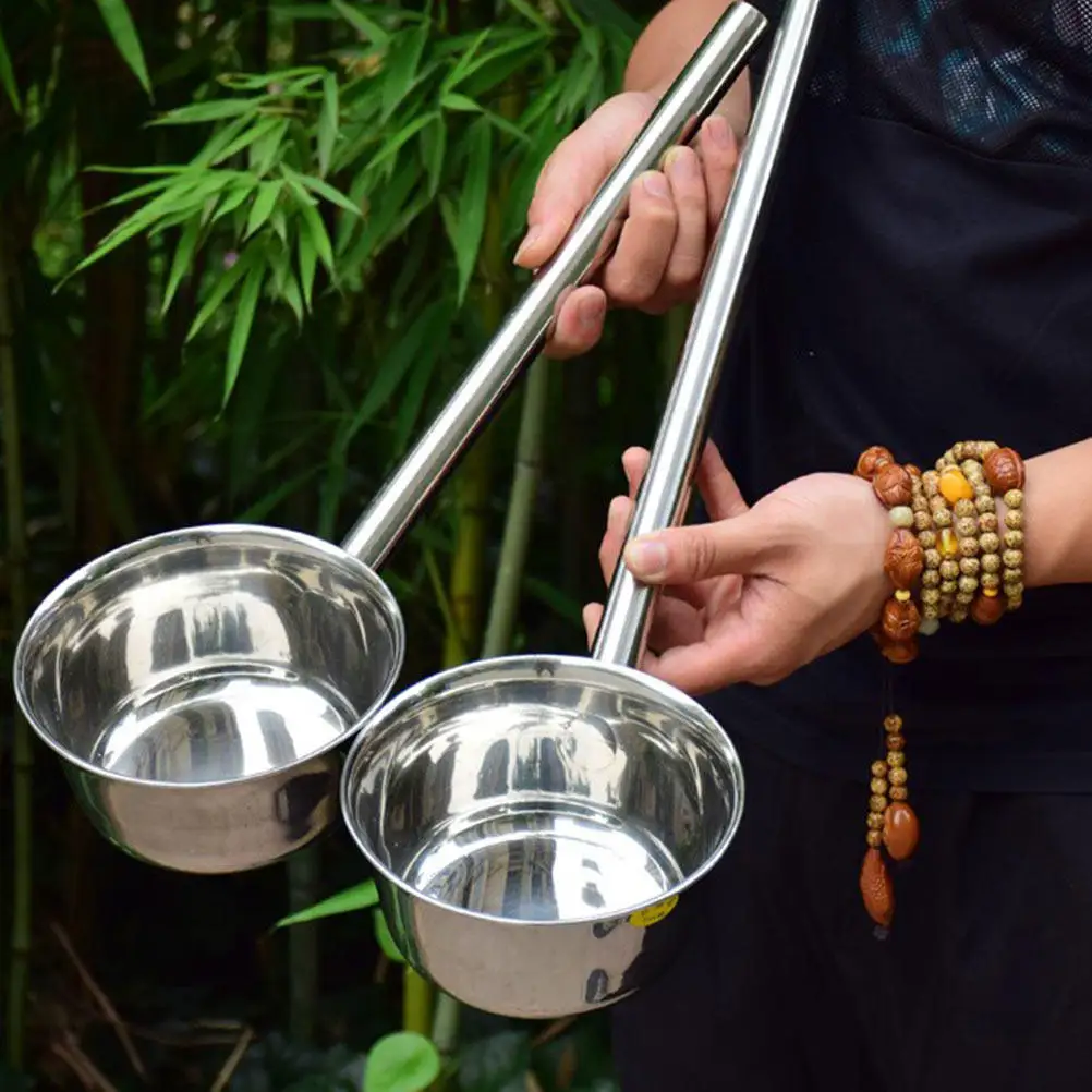 1Pcs Stainless Steel Water Ladle Thickened Long Handle Kitchen Utensil Heavy Duty Water Bailer for Home Restaurant Hotel Use