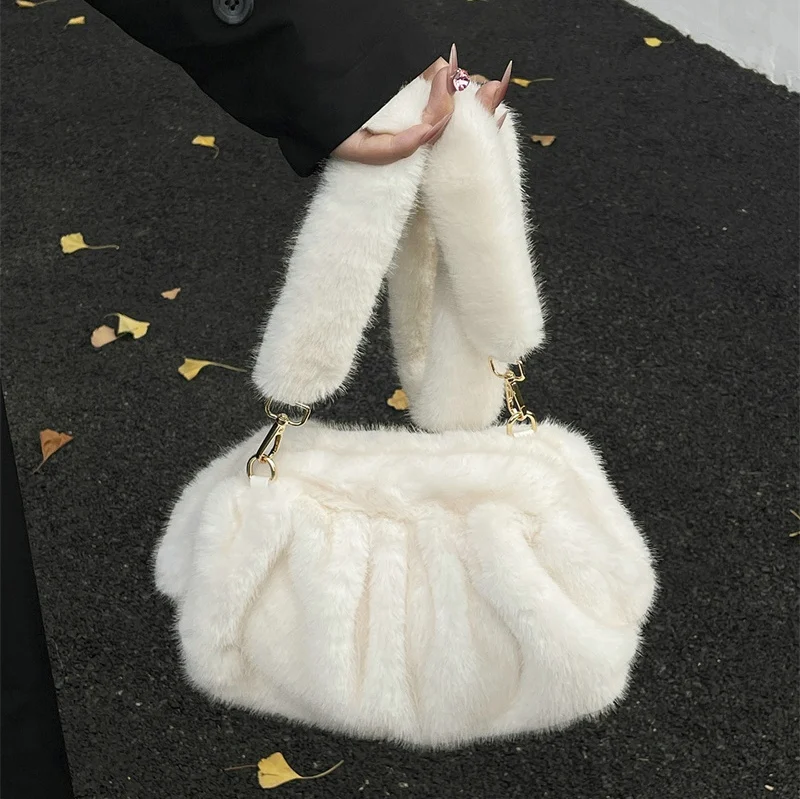 Soft Faux Fur One Shoulder Bags Women Wrinkle Plush Bag Winter Fashion Crossbody Bag Ladies Solid Cloud Handbag