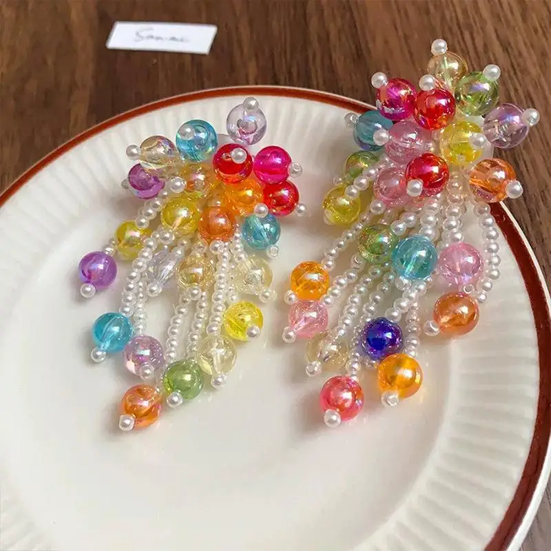 Bunte Perlen-Haarspange mit Kunstperlen-Quasten und schillerndem Design für den täglichen Gebrauch und Party-Haarstyling. – Detail 6