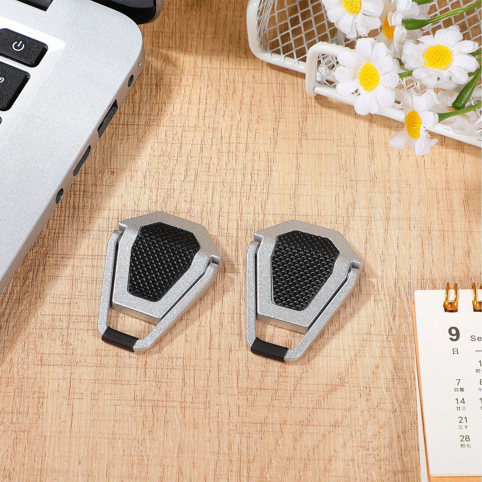 2Pcs Exquisite Workmanship Zinc Alloy Laptop Cooling Rack Foldable Lightweight Portable Notebook Pc Stand for Efficient Heat