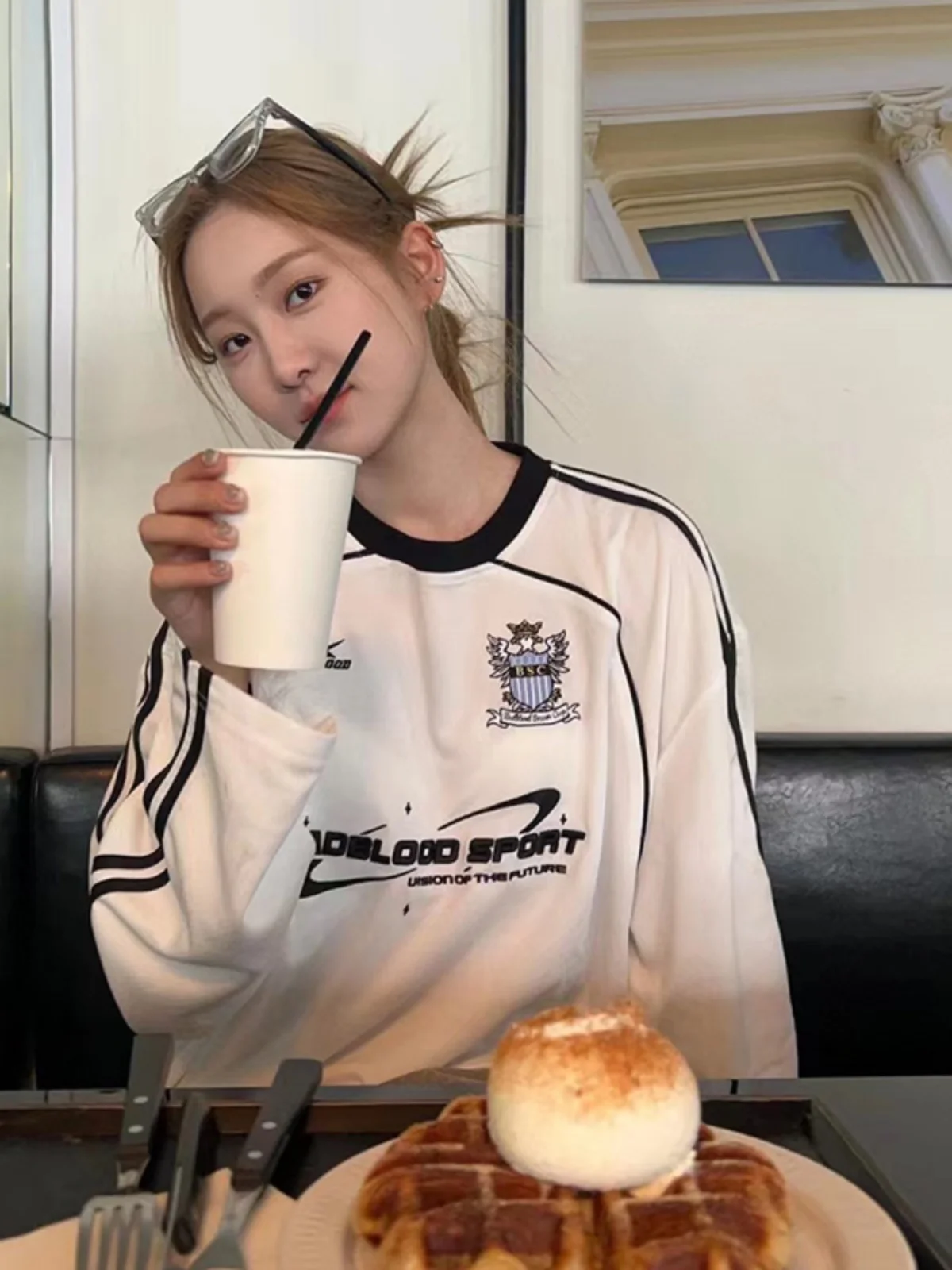 

Модный американский ретро-свитшот с вышитыми буквами, длинными рукавами, свободного кроя, женский, осенний, удобный, из смесового хлопка и полиэстера