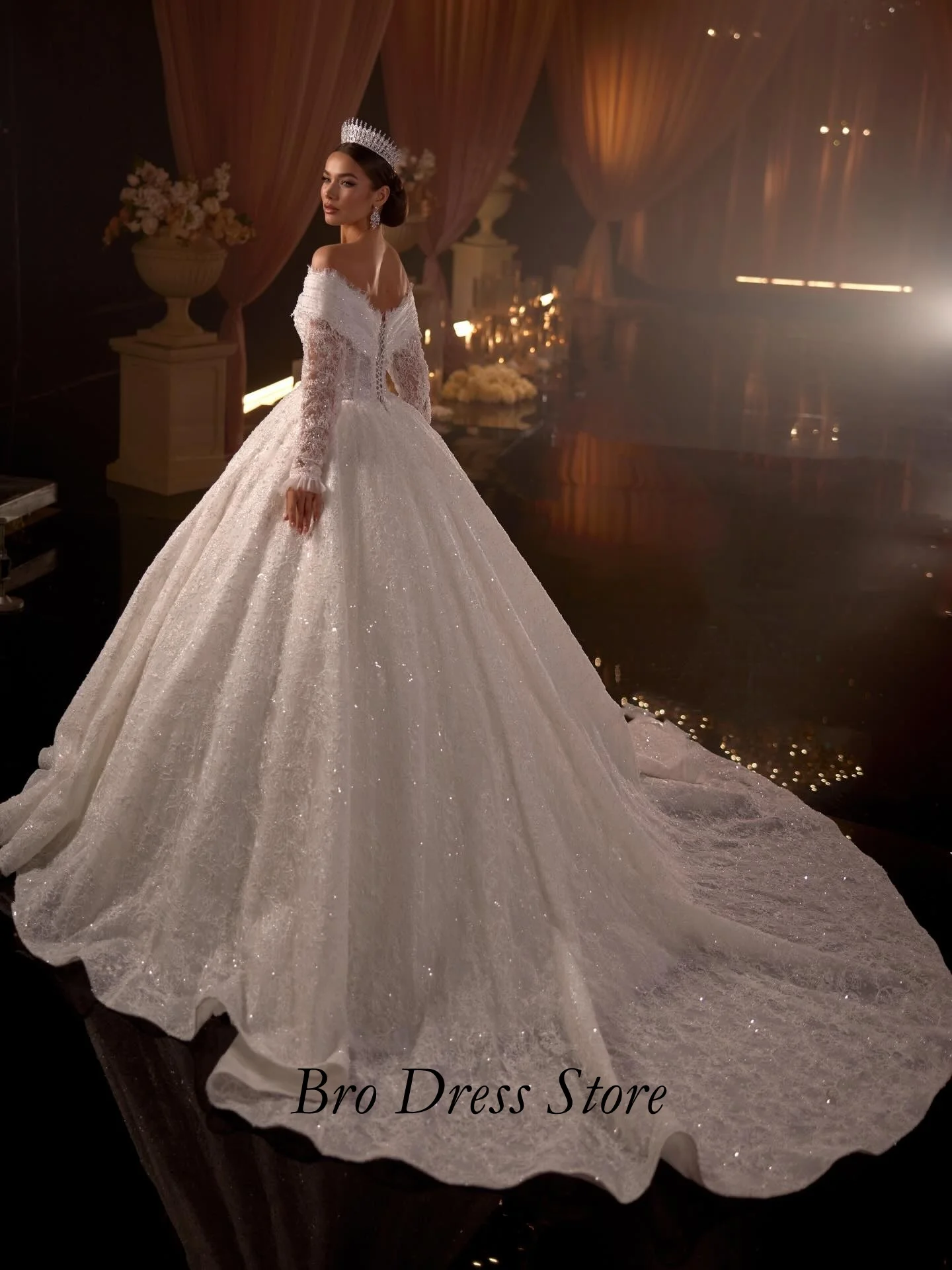 Customized Luxury Ball Gown Wedding Dress Off Shoulder Long Sleeve Lace Applique Bridal Gown Vestido De Noiva