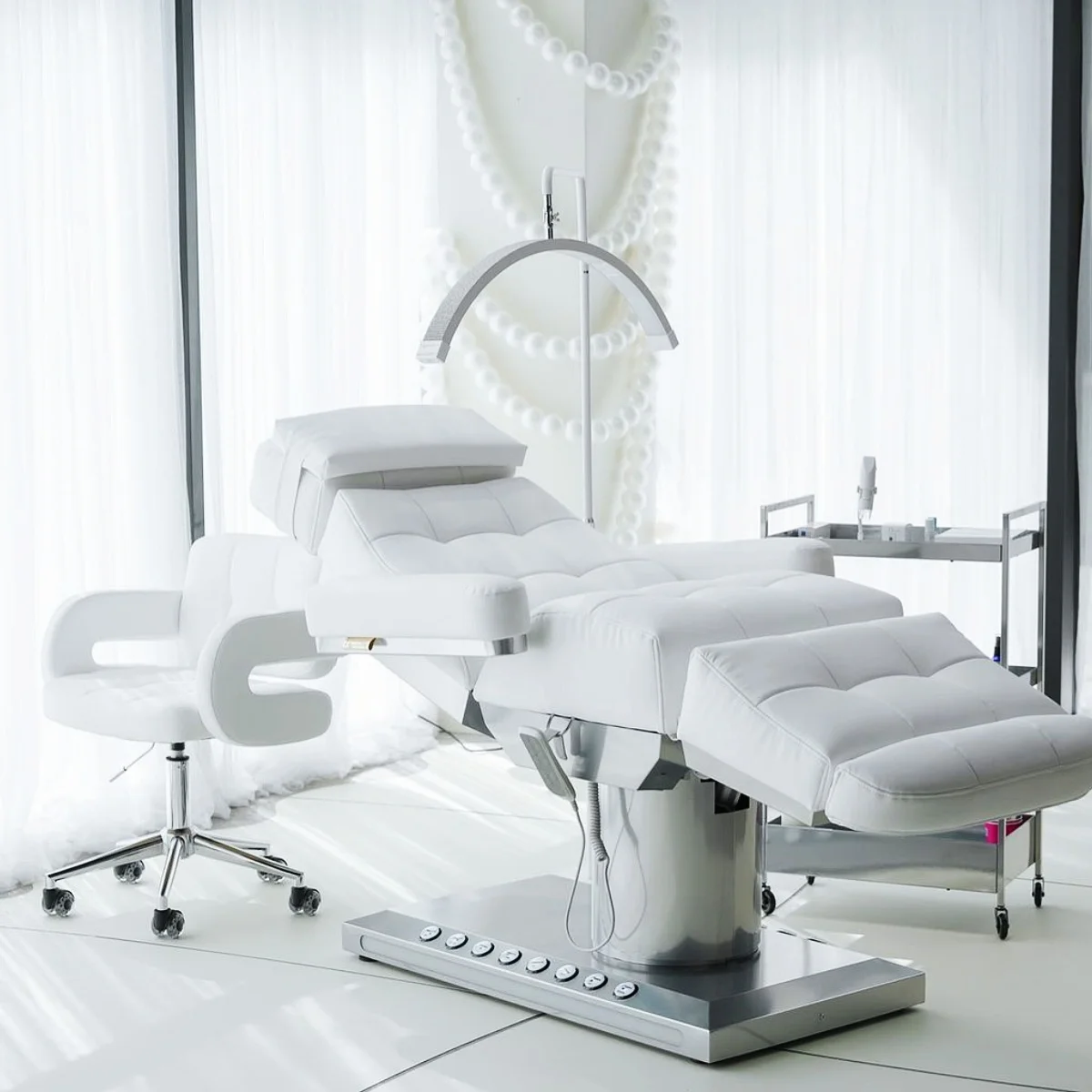 

Медицинская SPA-мебель: гидравлические кушетки для массажа и косметологии, электрические кушетки для ухода за лицом