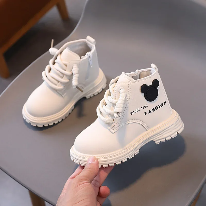 2024 neue Herbst Kinder Lederstiefel Jungen Schuhe Kinder Mode Stiefel Baby Knöchel Schneeschuhe niedlichen Mickey Schuh für Mädchen Kinder