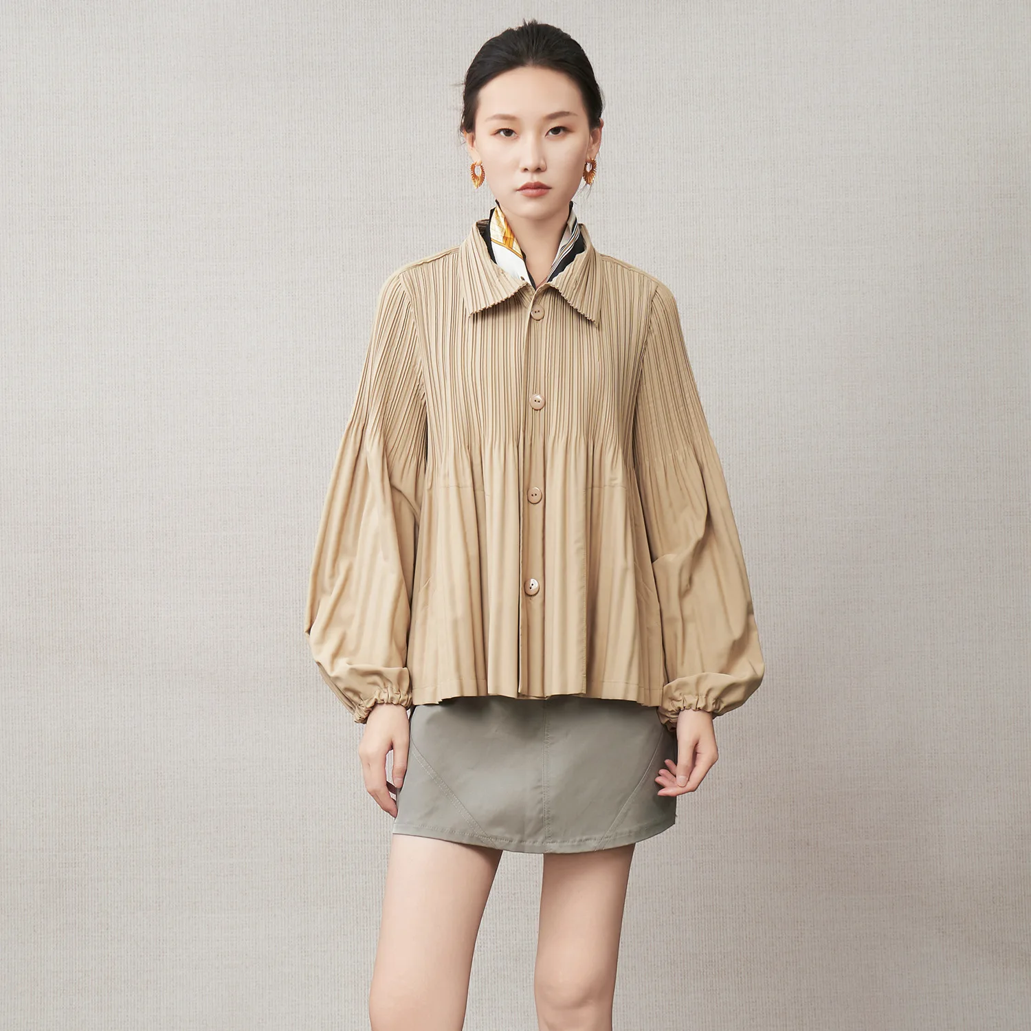 

Miyake Pleated Jacket Women's Spring and Autumn 2025 New High-quality Single-breasted Bubble Sleeve Loose Casual Hundred Outwear