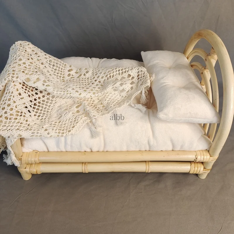 Newborn Photography Props Baby Basket Vintage Rattan Baby Bed Weaving Baskets Wooden Crib for Newborn Photo Shoot Furniture