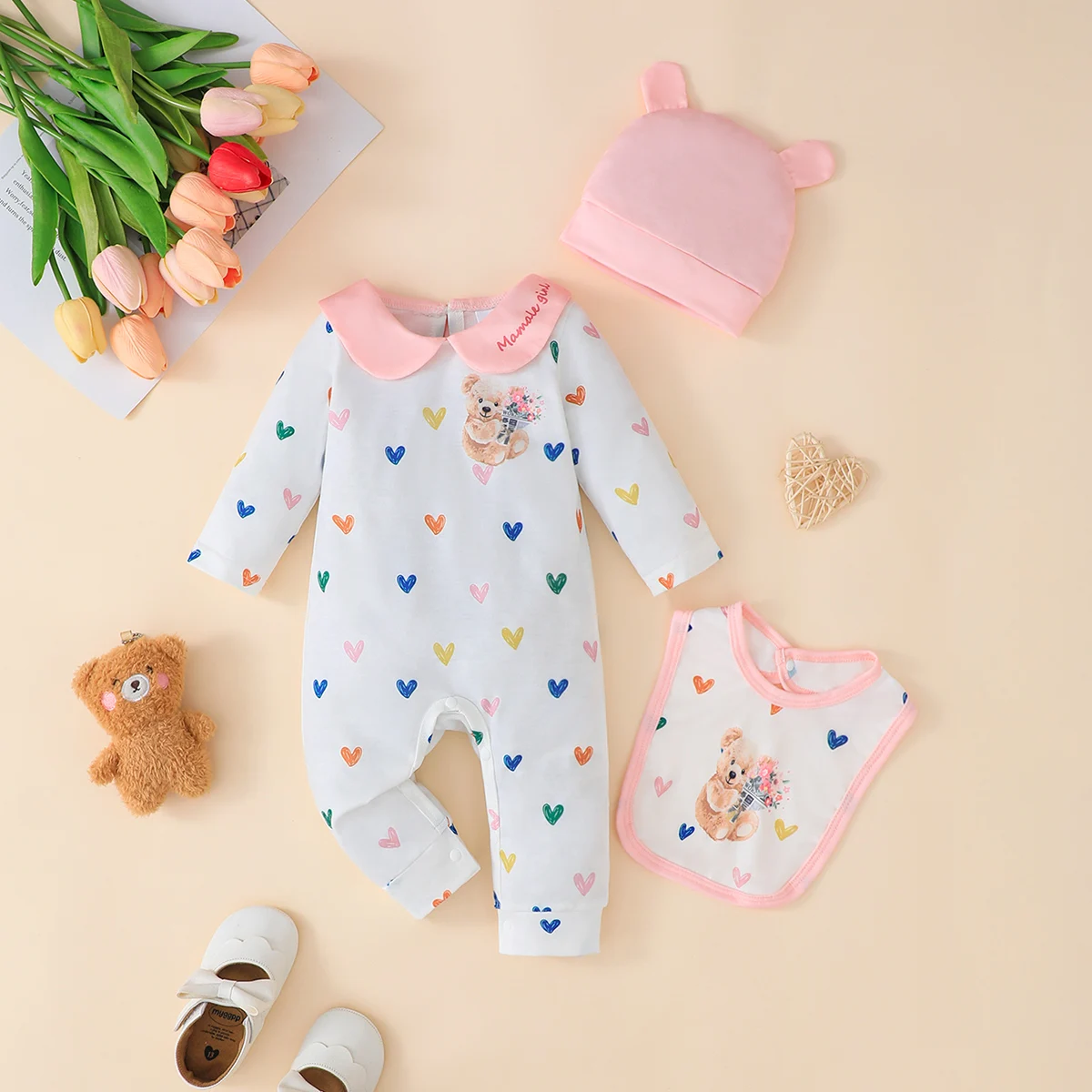 Newborn Baby Girl 3Pcs/Set Heart-Shaped Printed Long Sleeved Jumpsuit, Hat, and Drool Towel Set for 0-18 Months Cute Baby Girl