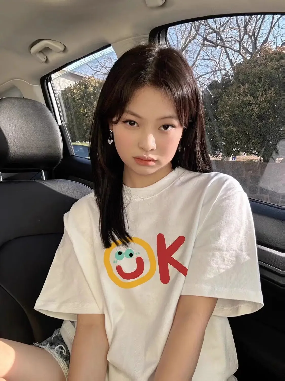 

Женская футболка с круглым вырезом и принтом смайлика, футболка с короткими рукавами для женщин, летняя модная футболка с американским ретро-дизайном