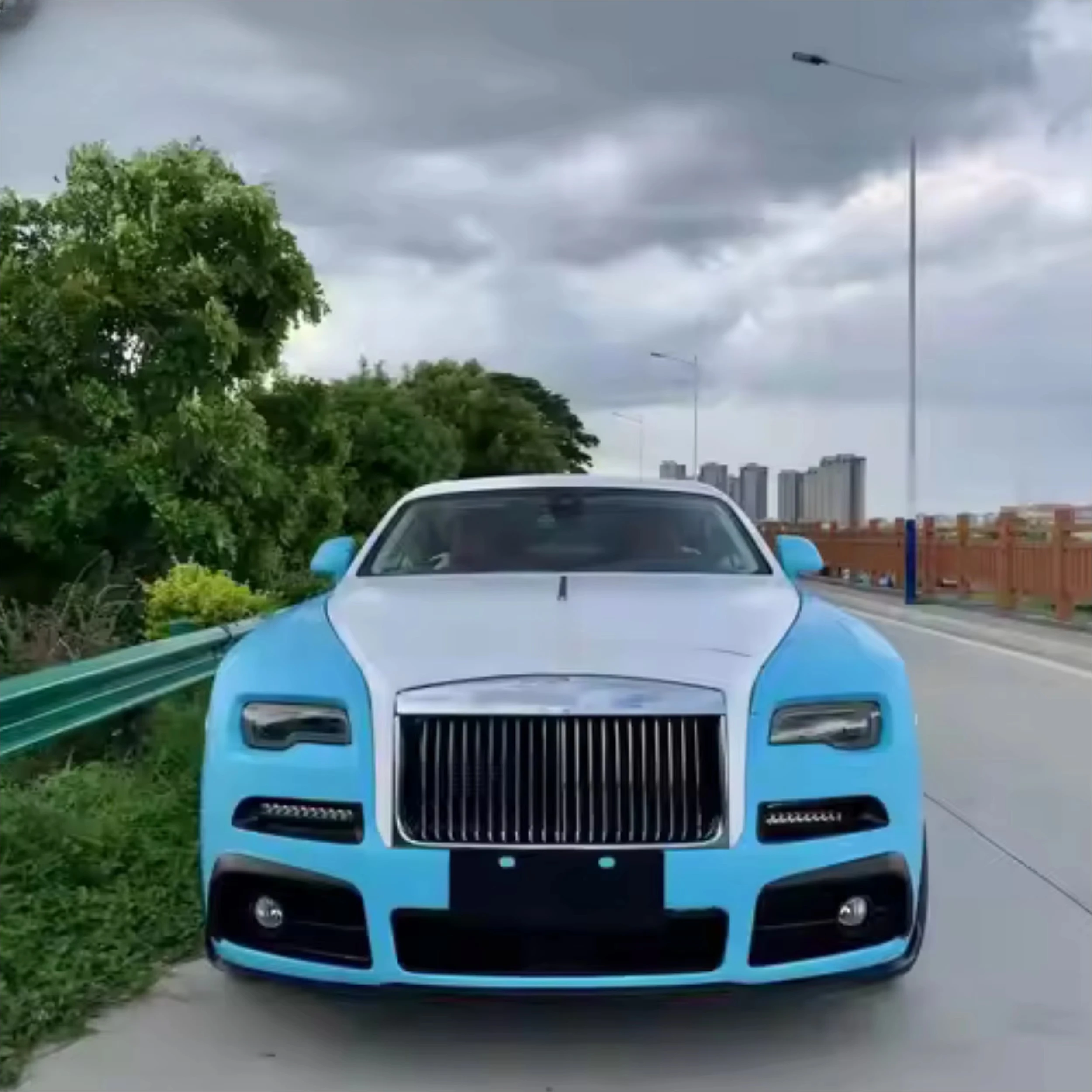 Dry Carbon Fiber Body Kit Perfect Fit for Rolls-Royce Wraith Front Bumper Rear Bumper Side Skirt Fender Spoiler Etc. Brand New