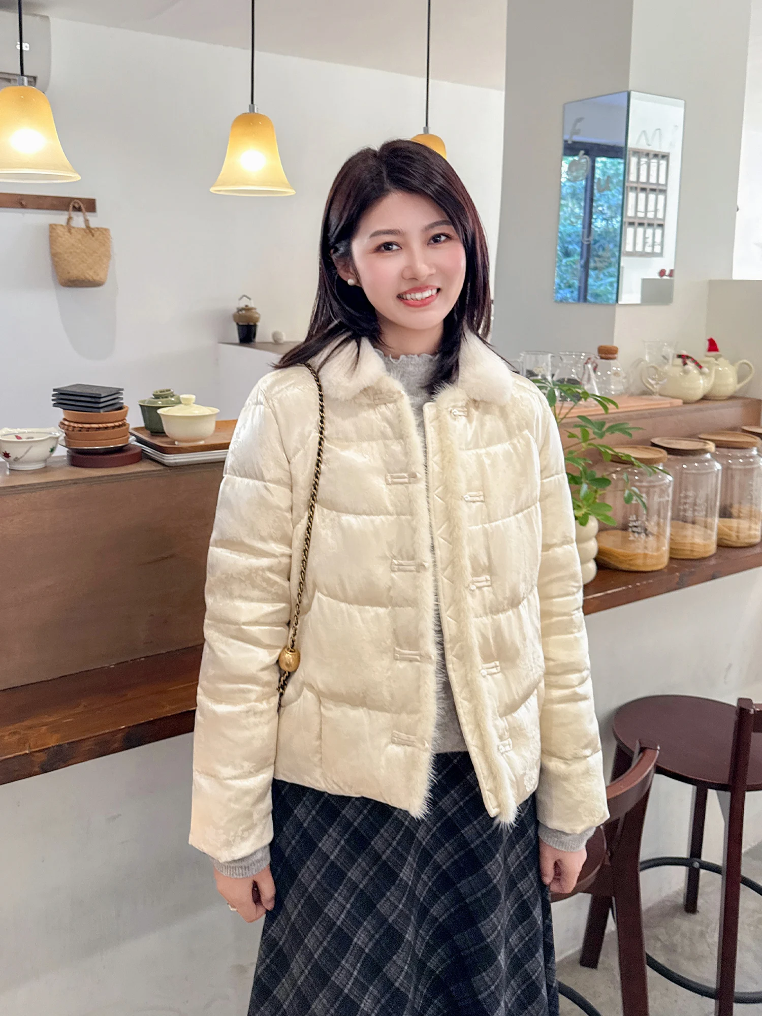 

Zillal Chinese Style Lamb Fur Trimmed down Jacket Women's Warm Faux Fur Collar Embroidered Button Short Coat Pink Regular Fit