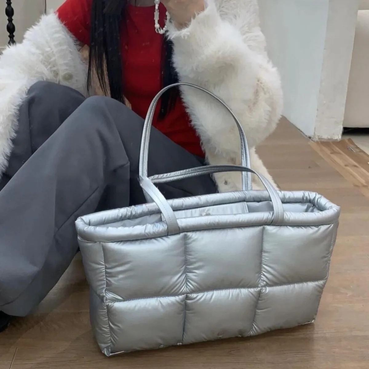 

FIRMRANCH 2025, новая зимняя клетчатая пушистая мягкая пуховая сумка-облако, большая вместительная женская однотонная простая теплая сумка через плечо