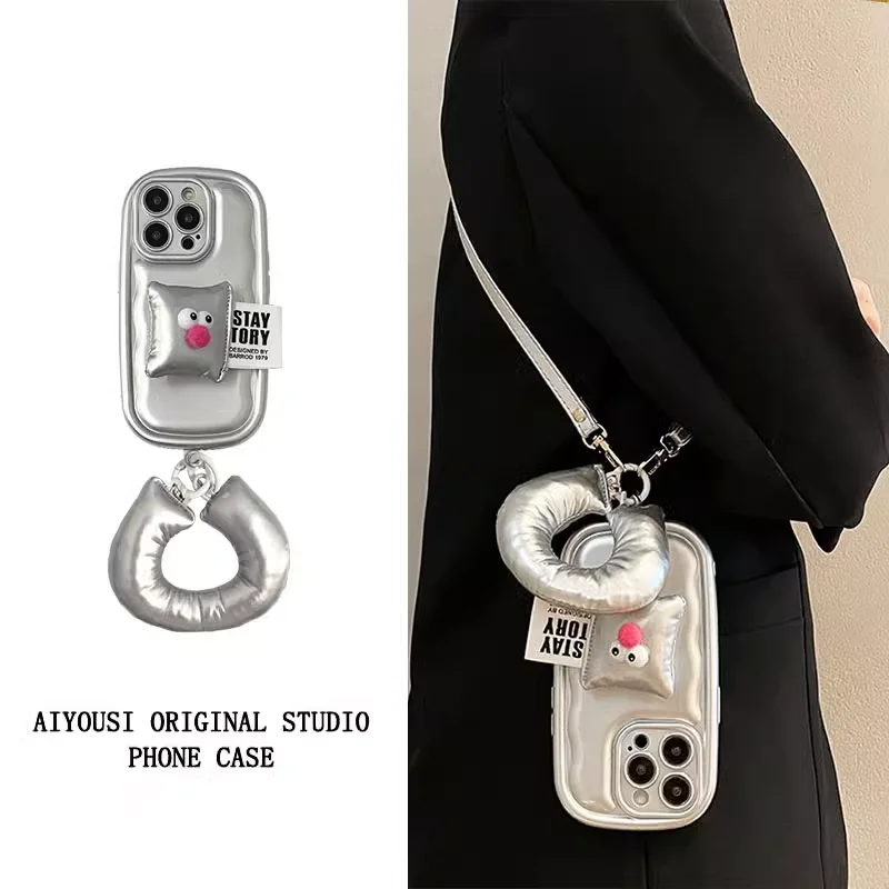 

2024 Ins Cute Pillow Stand IPhone 15 Phone Case 14pro Crossbody Sliver 13 Creative IPhone 12 Women 11 Handheld Phone Case