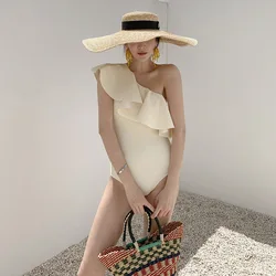 2025 Beige One Piece Swimsuit Women Swimwear Sexy Chest Padded Ruffle One Shoulder Korea Monokini Bodysuit Beach Bathing Suit