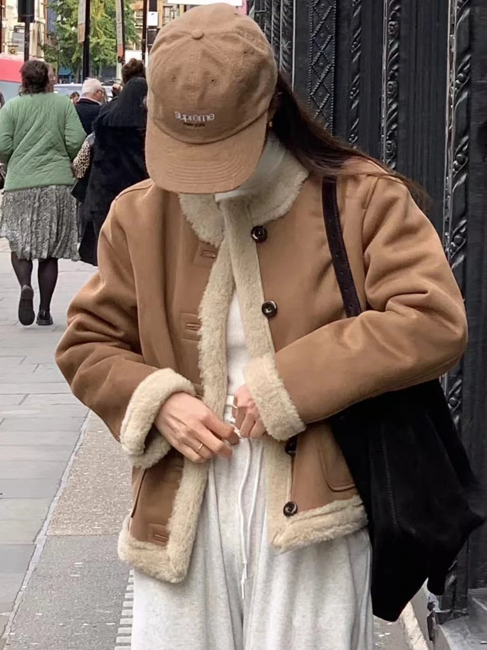 Faionable على الوجهين ارتداء فرو الضأن Jaet المرأة الكورية Sle الرجعية الجولة Ne زر واحد ثي معطف دافئ طويل Sve