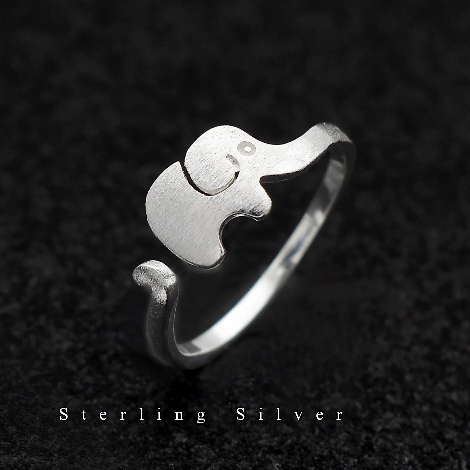 Chic and Personalized S925 Silver Wire Drawing Elephant Ring for Women Students as Fashionable Tail Ring Jewelry