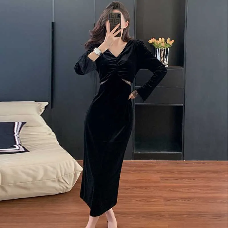 Lace V-Ne Hollowed … - image