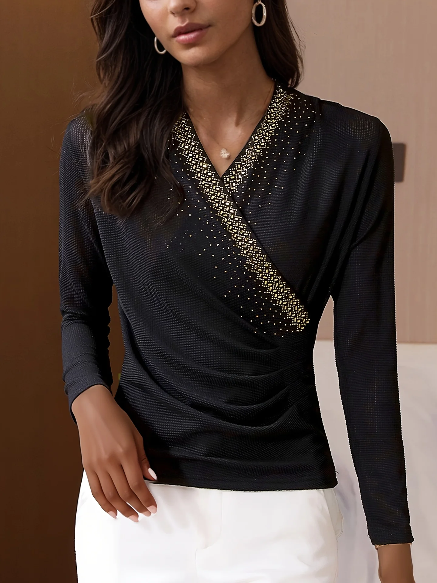 

Sexy Cross Fashion Women's Top - Young and Fashionable Autumn New Style Elegant High end Elastic Bottom Shirt for Women's Aging