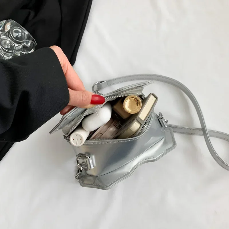 Mini bolso cruzado de charol para mujer, cartera de mano de lujo de plata, a la moda, 2024