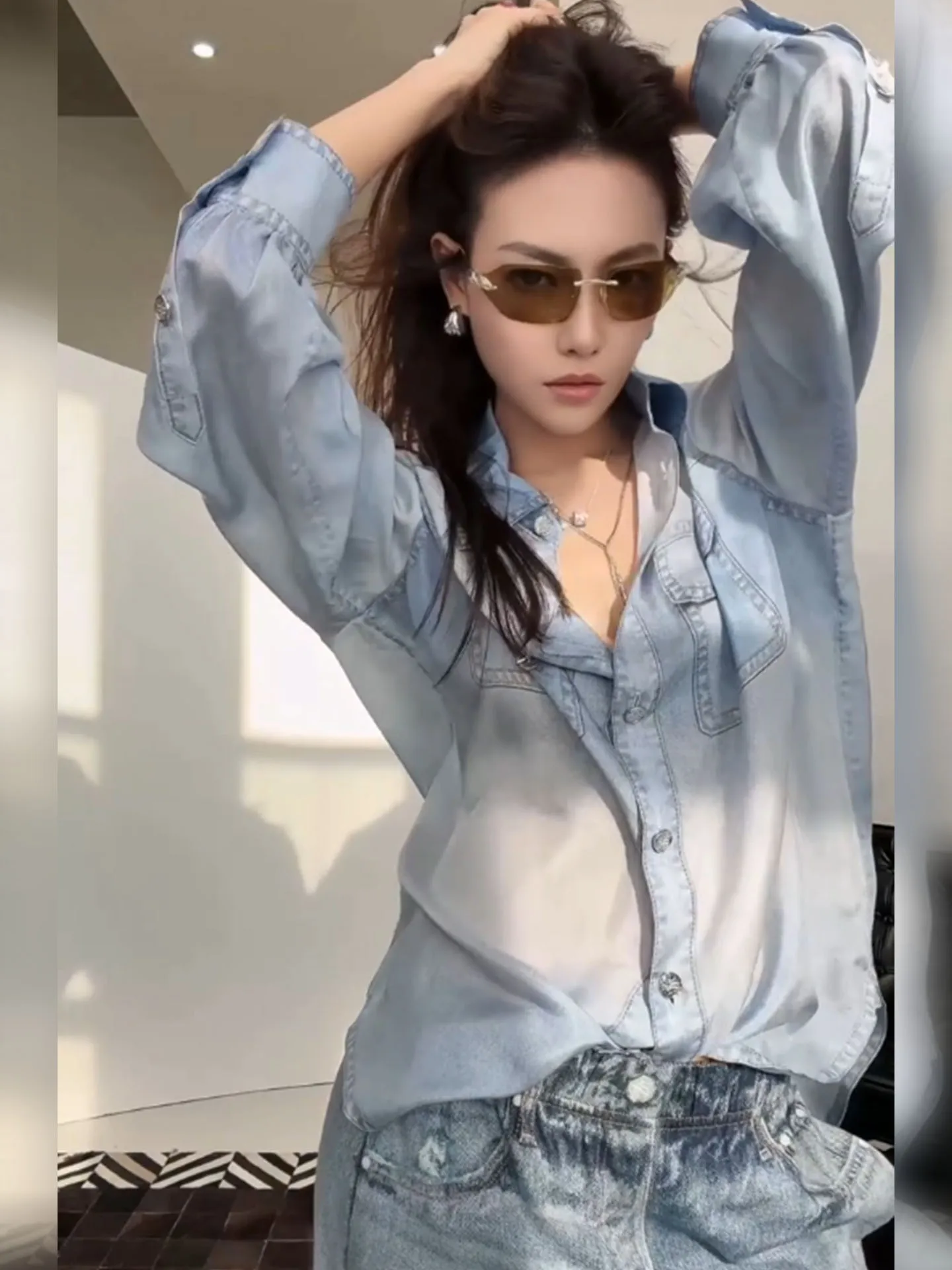 

Blue Denim irt Women's Loose Sle Commute Faion Spring 2026 New Arrival Age-Defng Ele Top Quali Lady's irt