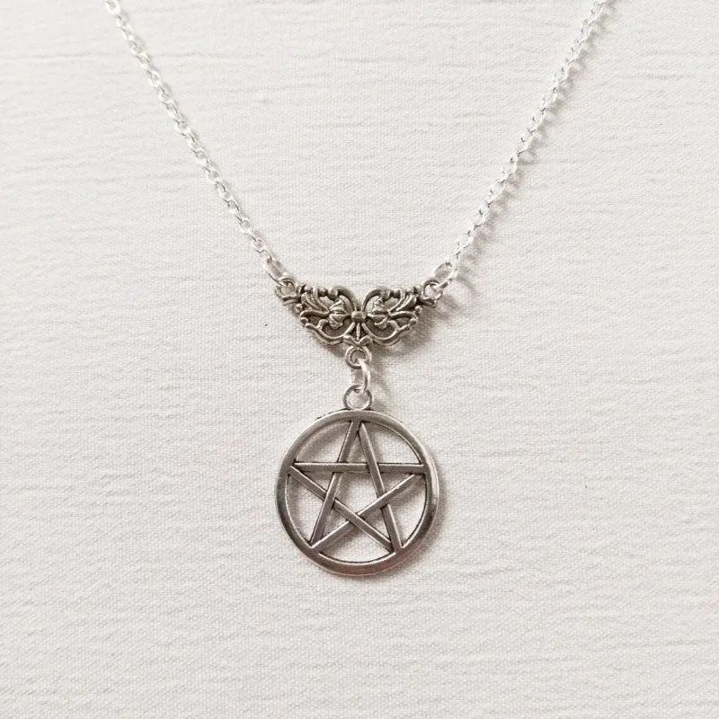 Goth Victorian Silver Filigree Ornate Round Frame Five Pointed Star Pendant Necklace  Dark Aesthetic Jewelry for Women Halloween