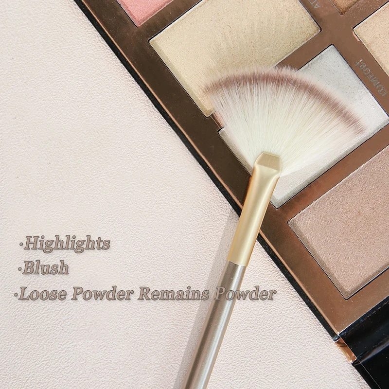 Fan Shape Facial Brush Highlighter Blush Brush Portable Beauty Tool Soft Universal Makeup Brush Cosmetic Applicator Beauty Brush