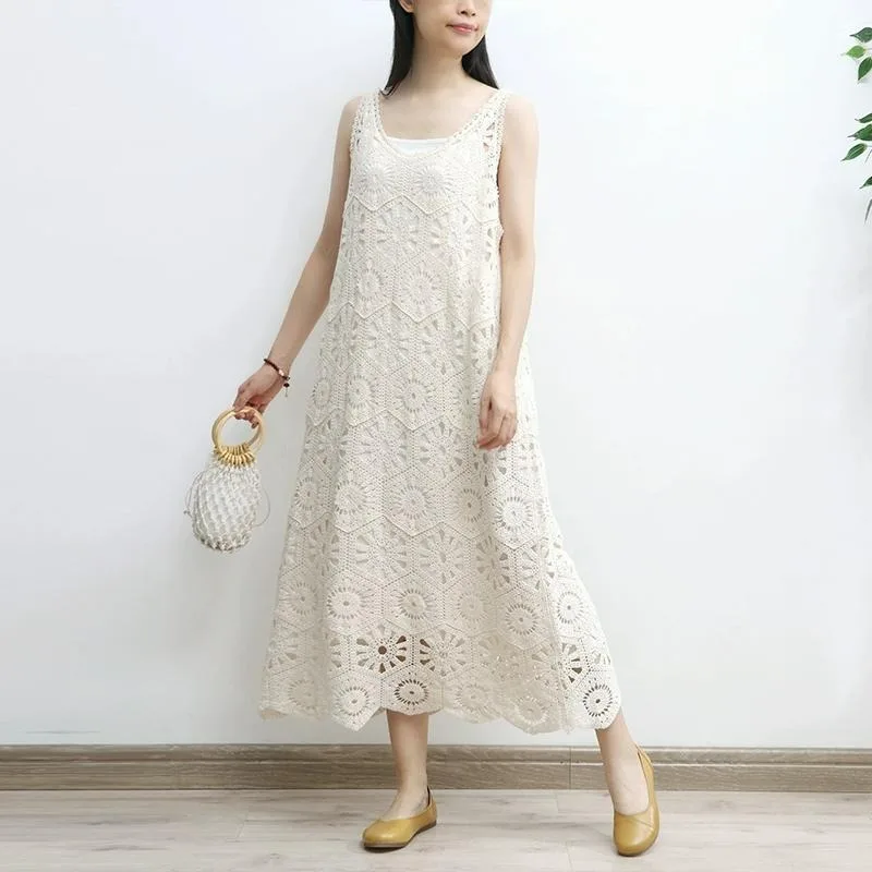 2025 nouvelle robe femmes tricot dentelle longue évider Sexy gilet col rond creux été Style hauts t-shirts ample basique bleu