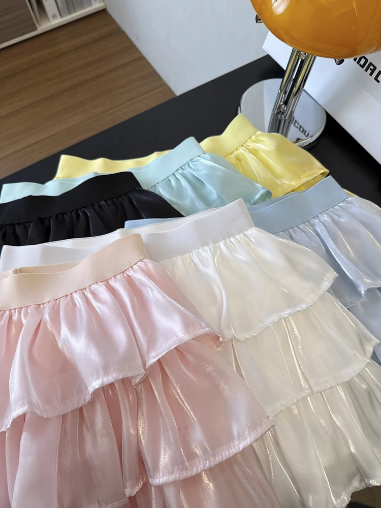 เค้กสีชมพูหวานกระโปรงผู้หญิง 2025 ฤดูร้อนเอวสูง A-Line กระโปรงมินิ Kawaii Layered Ruffles Elastic เอว Lolita Y2K กางเกง