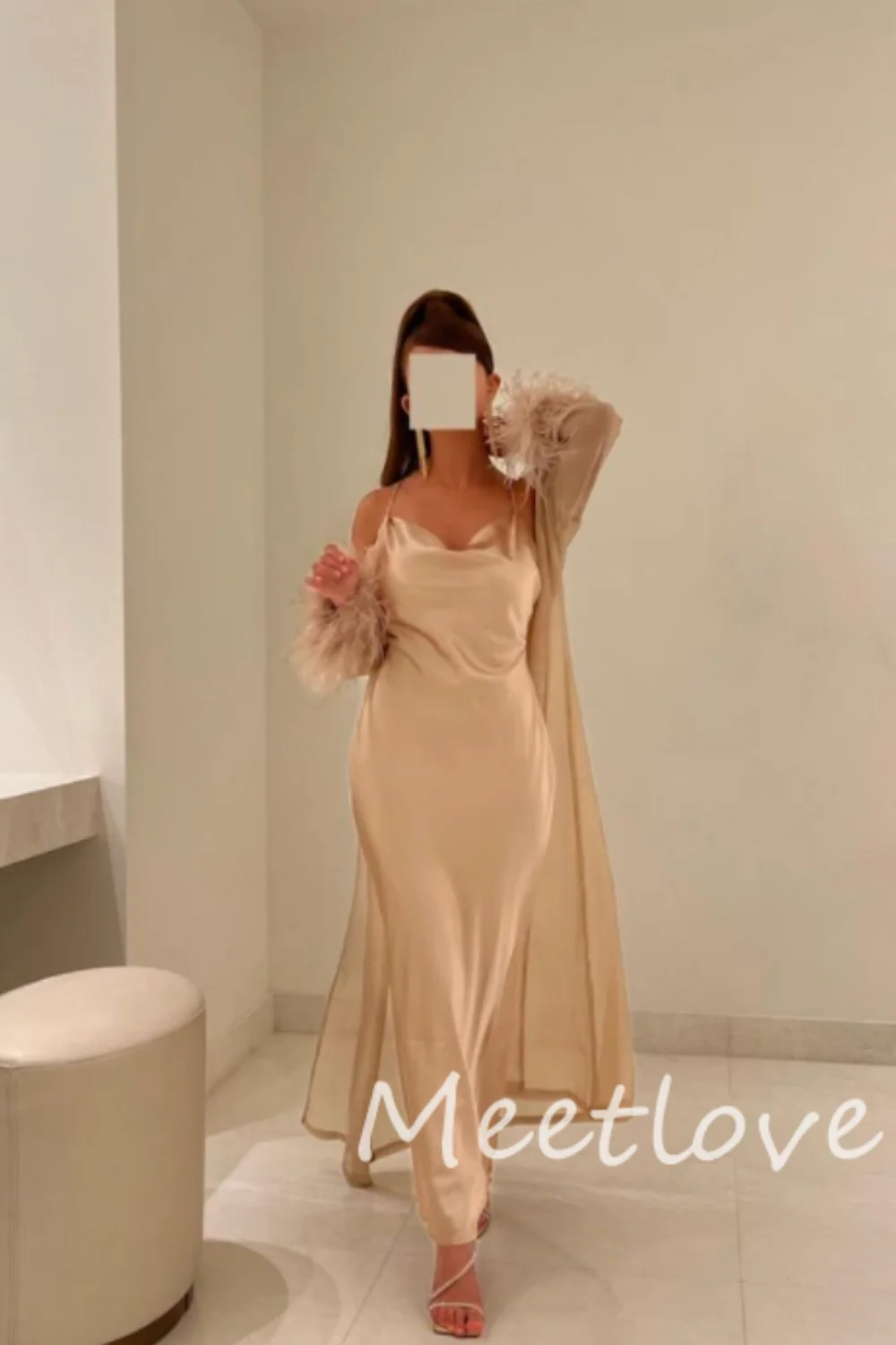 Meetlove 2024 Customized Sheanth V Neck Straps Sleeveless Satin Feather Two Pieces Ankle Length Prom Dress Evening Dress