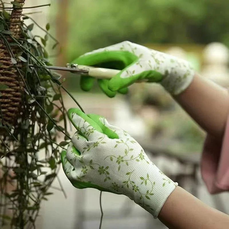 

One Size Garden Gloves for Women, Foam Latex, Breathable and Comfortable