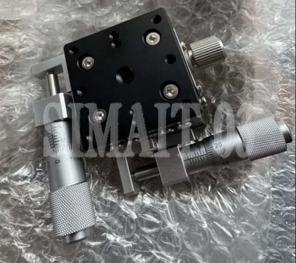 

Ручной раздвижной стол с микрометром X-Y от 30x30 мм до 125x125 мм — прецизионная платформа с направляющей (серияLY)