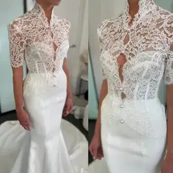 Graceful Wedding Cape Lace Appliques Bridal Jacket Short Sleeveless Pearls Wraps White Ivory Accessories Jackets Customized