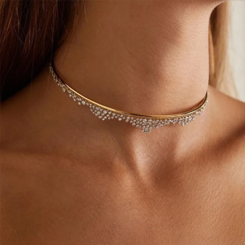 European And American New Simple Geometry Metal Necklace Diamond Embedded Design Sense Street Photography Accessories for Women