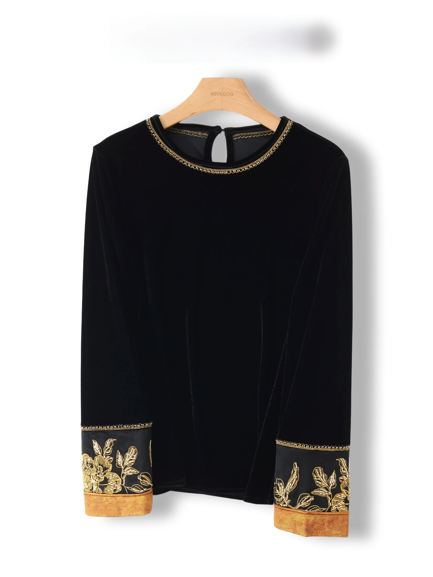 

Velvet Black T-Shirt Women's Embroidery Base Shirt Top How to Wear It Beautiful New Chinese Style Bead Embroidery
