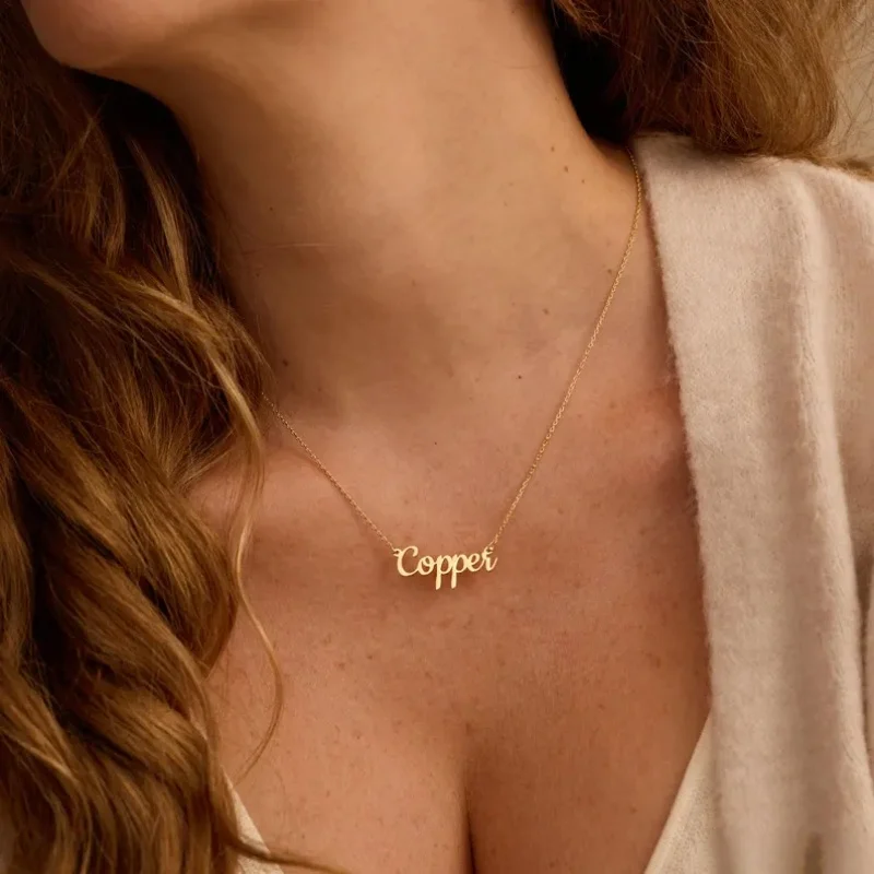 Colar Personalizado com Nome, Moderno e Simples, em Aço Inoxidável Dourado, Pingente Choker com Placa de Nome, Presente