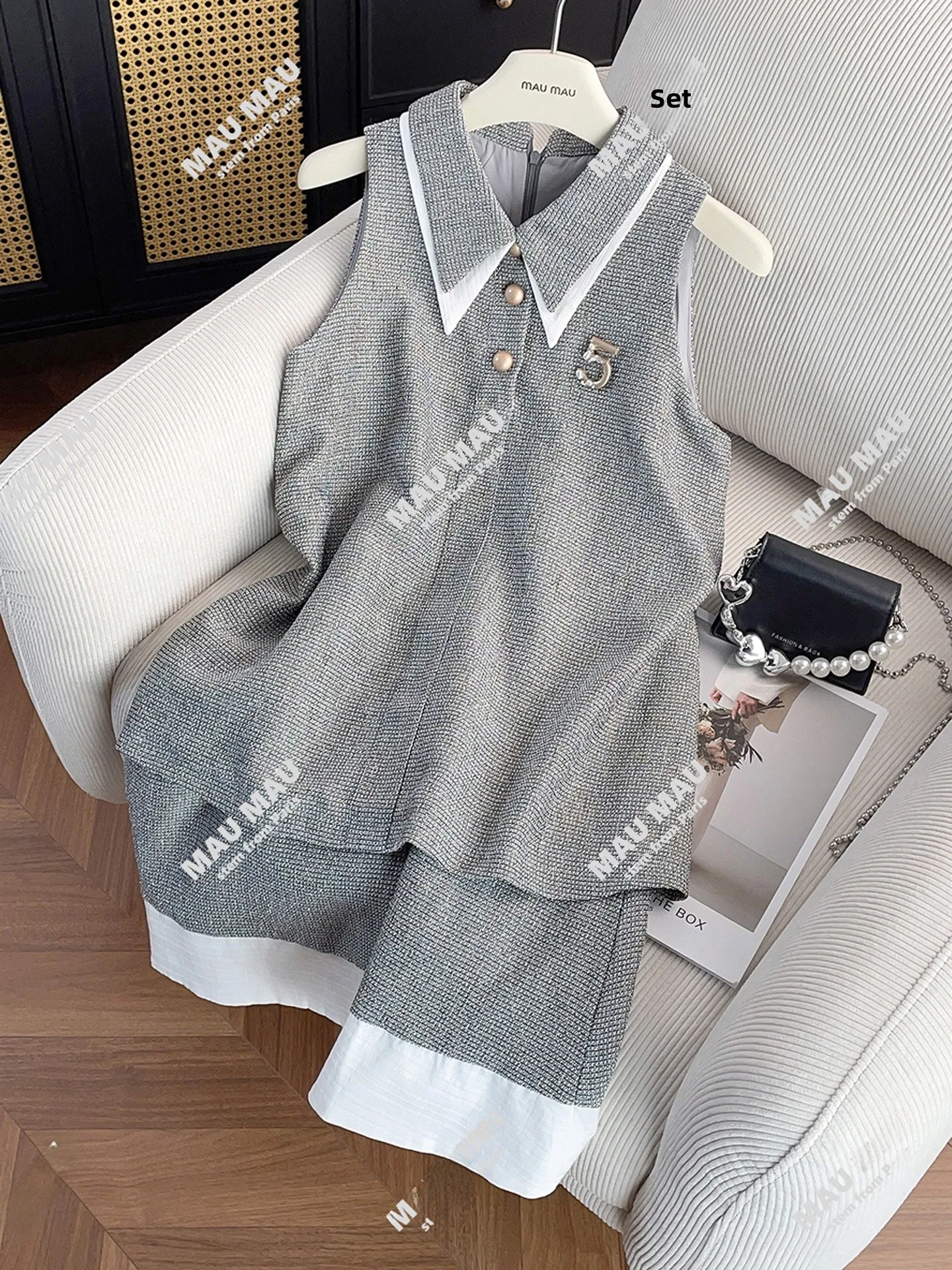 Vestido Colete Xadrez de Verão 2025 F de Alta Qualidade Design Sense Falso Duas Peças Cintura l Saia Midi Sem Ma...