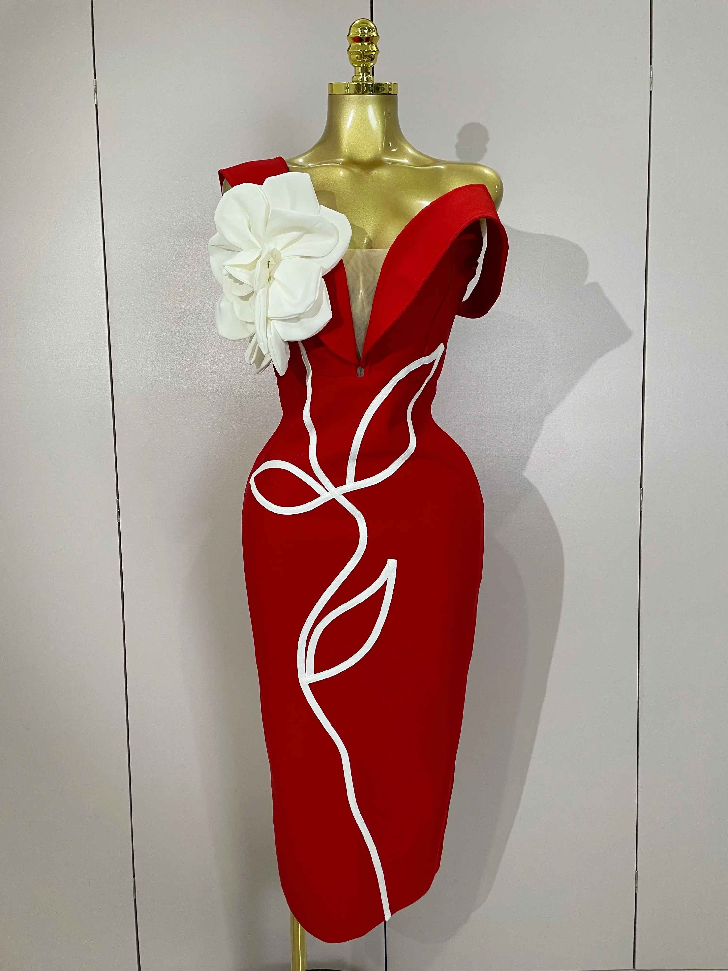 مثير قبالة الكتف زهرة بيضاء أسود أحمر Bodycon ضمادة فستان طويل المرأة الفاخرة المشاهير مساء نادي أنيقة رداء حفلات #2