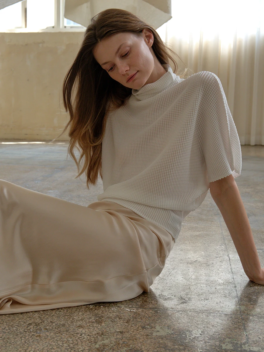 

Whitecube lectual Sle Folded ort Sve mid Sve Футболка с высоким воротником Женская свободная посадка для поездок на работу Sle из полиэфирного волокна