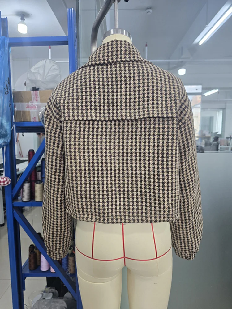 Karierte Jacke mit Kordelzug am Bund und Reißverschluss für Damen, lässiger, lockerer Mantel mit Kapuze und langen Ärmeln, Herbst 2026, Pendler- und Streetwear, rote Jacken und Mäntel – Detail 2