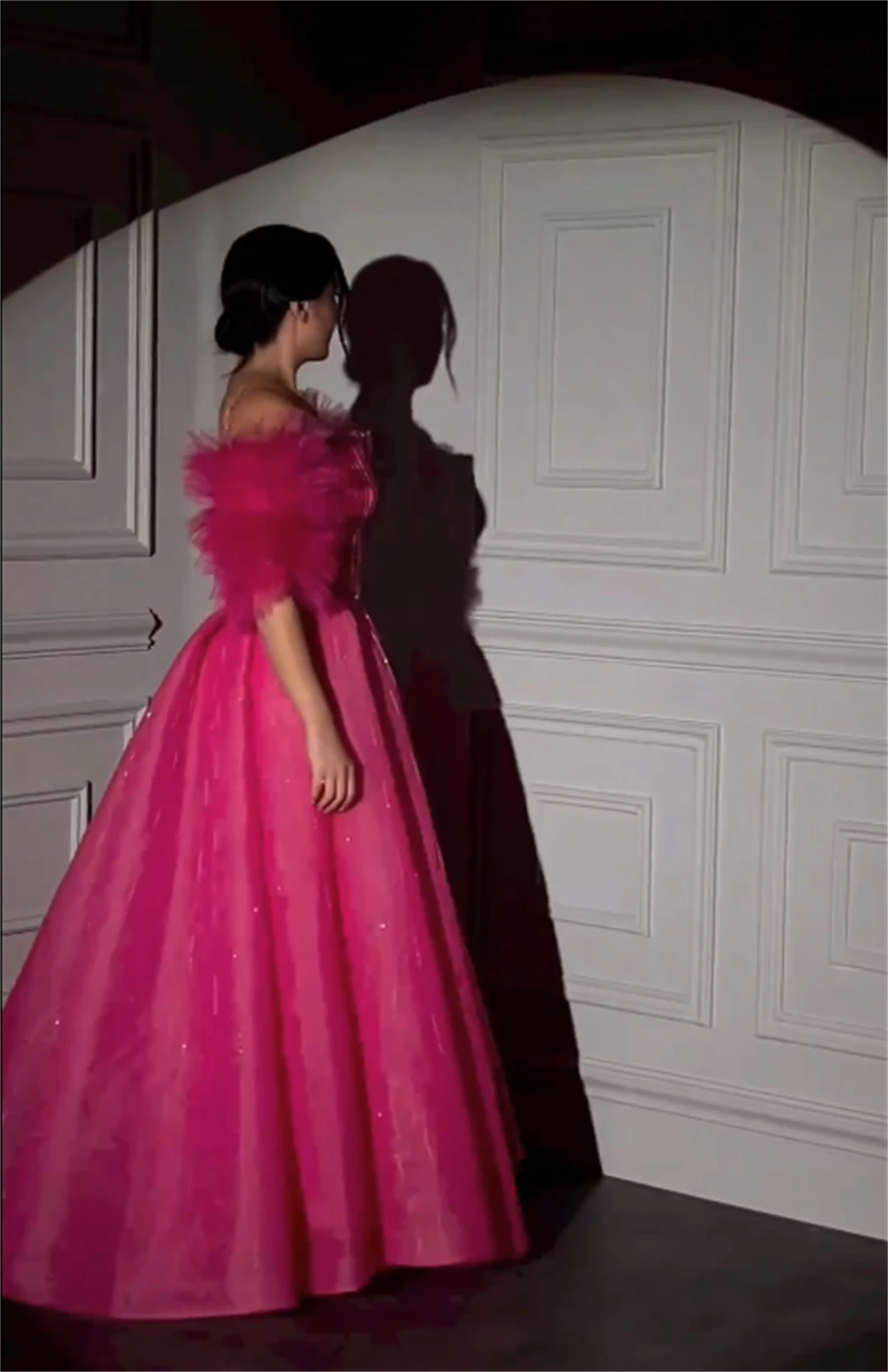 Vestido de fiesta sin tirantes para quinceañera, traje de noche Formal de crepé con lentejuelas y hombros descubiertos, a la moda