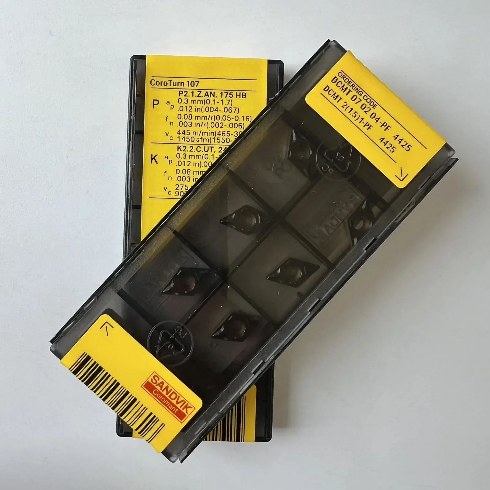 

SANDVIK-Coromant / DCMT070204-PF 4425 / 10 Pcs