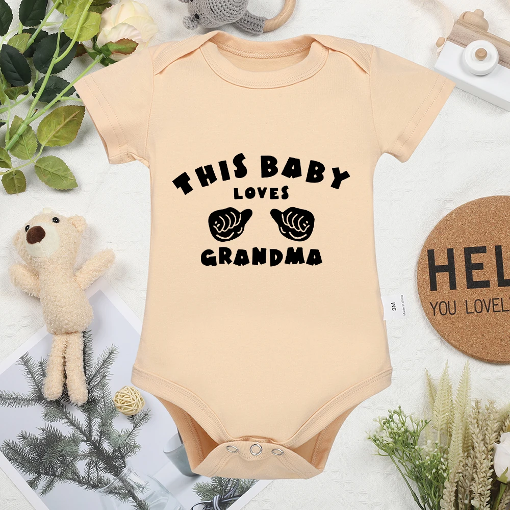 THIS BABY LOVES GRANDMA Trendy Printed Infant Short Sleeve Romper Khaki Infant Outfits Summer Cotton Cozy Cute Newborn Bodysuit