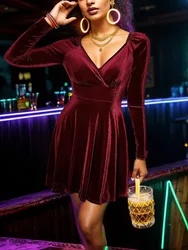 Autumn and winter new explosive long-sleeved velvet small dress